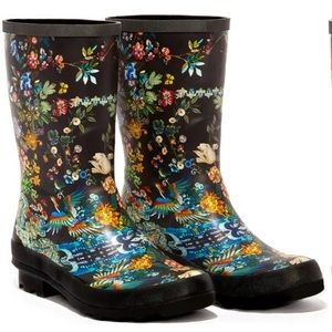 Johnny Was Dreamer Rain Boot. Size 7